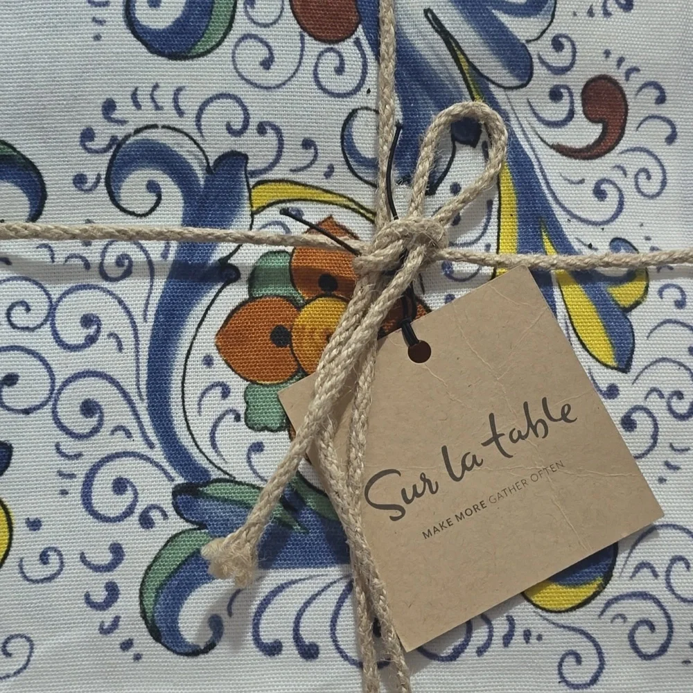 Sur La Table Deruta-Style Tablecloth, Retail Price $179.95 USD,Size 108"L x 67"W - Picture 2 of 10